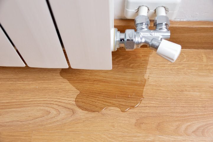 What to Do Immediately After a Water Leak at Home